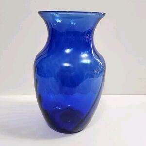 Vtg Illusions Cobalt Blue 8" Indiana Glasss Vase Made In USA #31824